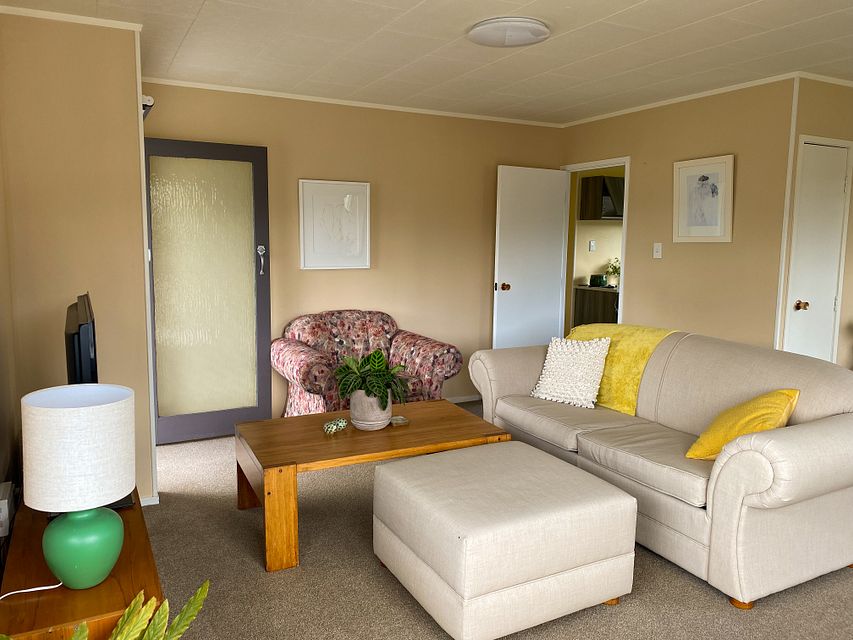 House for rent Auckland 42 Claverdon Drive, Massey myRent.co.nz