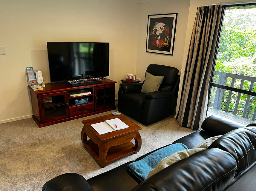 Flat for rent Wellington 9A Birdwood Street, Karori myRent.co.nz