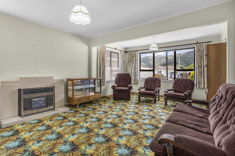 House for rent Lower Hutt 52 Dover Road, Wainuiomata myRent.co.nz