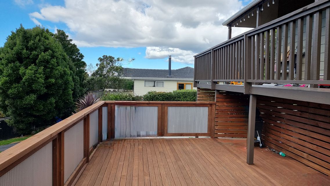 House for rent Auckland 2/29 Kemp Road, Massey myRent.co.nz