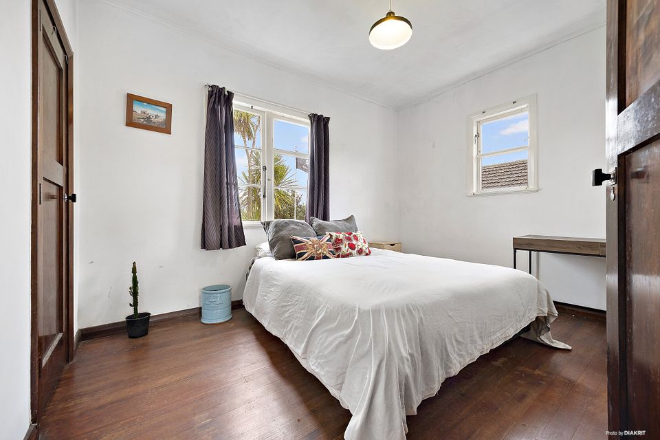 House for rent Auckland 24 Bonnie Brae Road, Meadowbank myRent.co.nz