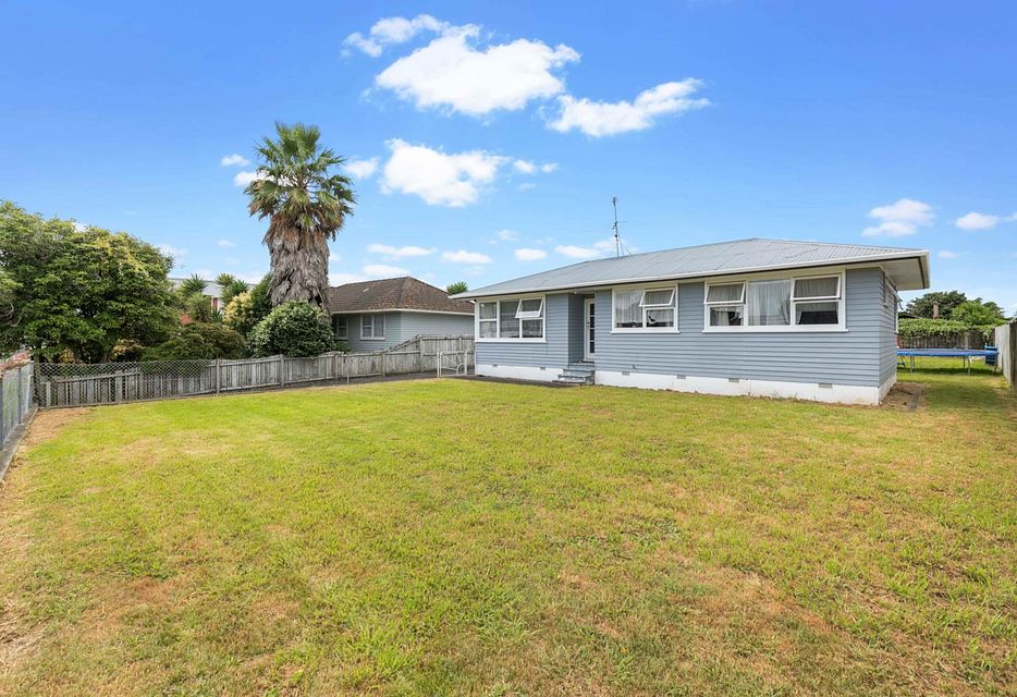 House for rent Papakura 16 Tairere Crescent, Rosehill myRent.co.nz