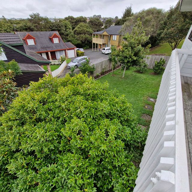 House for rent Auckland 28 Lagoon Way, West Harbour myRent.co.nz