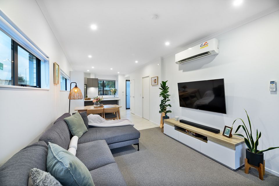Townhouse for rent Auckland 32A Titoki Street, Te Atatu Peninsula myRent.co.nz