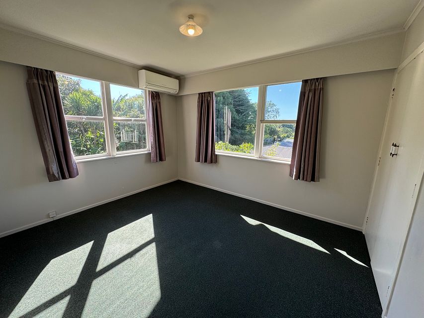 House for rent Auckland 188 Sunnynook Road, Totara Vale myRent.co.nz