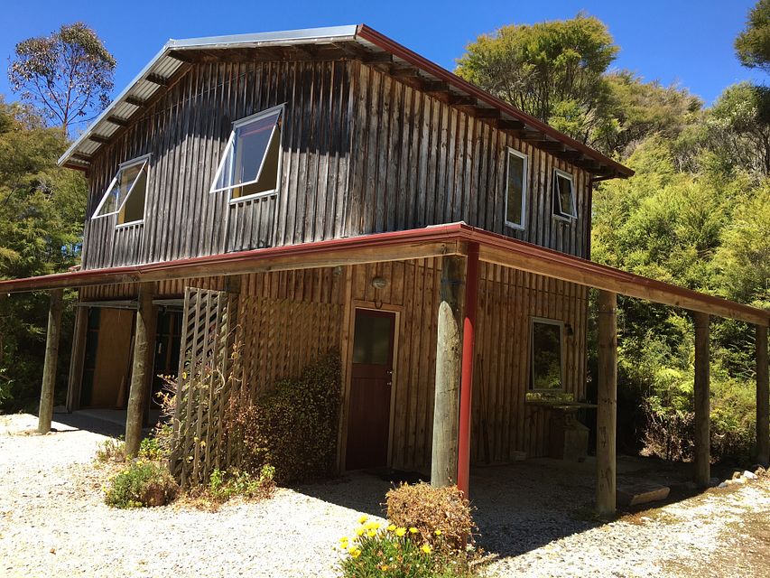 House for rent Takaka 315 Patons Rock Road, Patons Rock myRent.co.nz