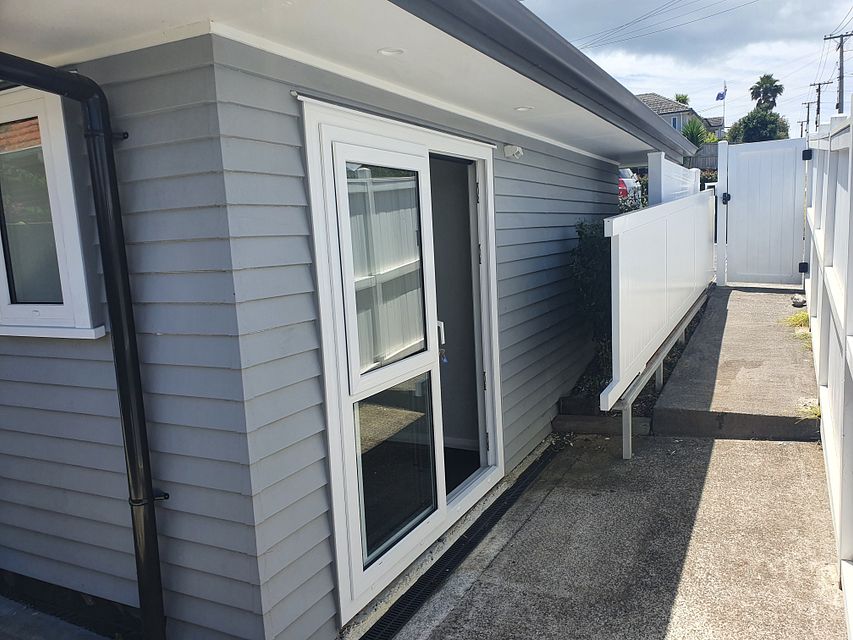 Unit for rent Auckland 16 Bonnie Brae Road, Meadowbank myRent.co.nz