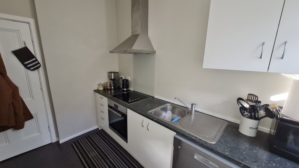 Apartment for rent Wellington 2/17 Portland Crescent, Thorndon