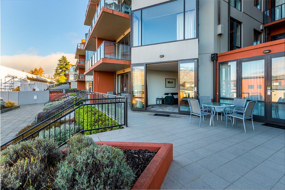 Apartment for rent Queenstown 327 Frankton Road, Queenstown myRent