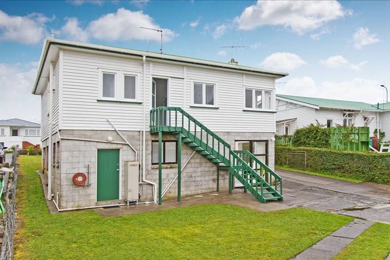 Flat for rent Auckland 2/652 Sandringham Road, Sandringham myRent.co.nz