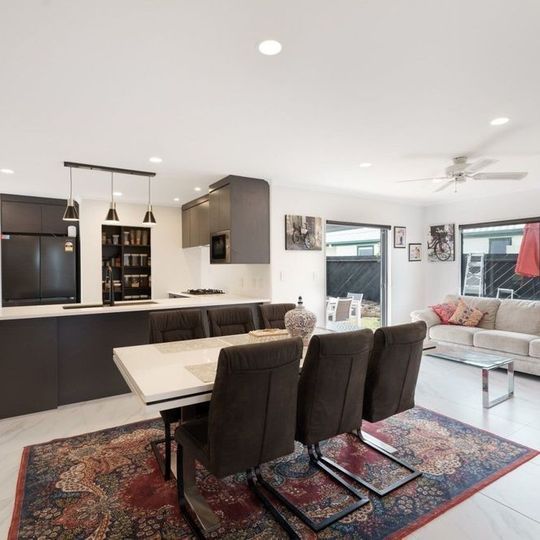 House for rent Papamoa 98 Santa Monica Drive, Papamoa Beach myRent