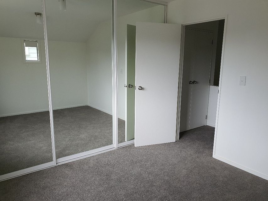 Townhouse for rent Auckland 9/6 John Jennings Drive, Oteha myRent.co.nz