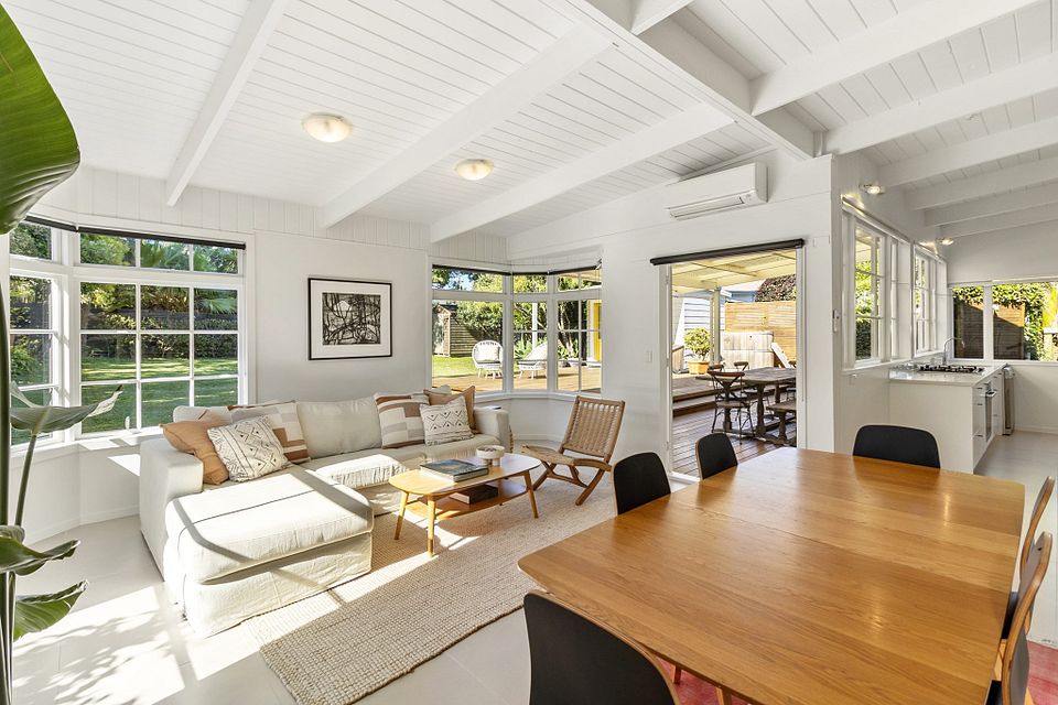 House for rent Waiheke Island 26 Manuka Road, Oneroa myRent.co.nz