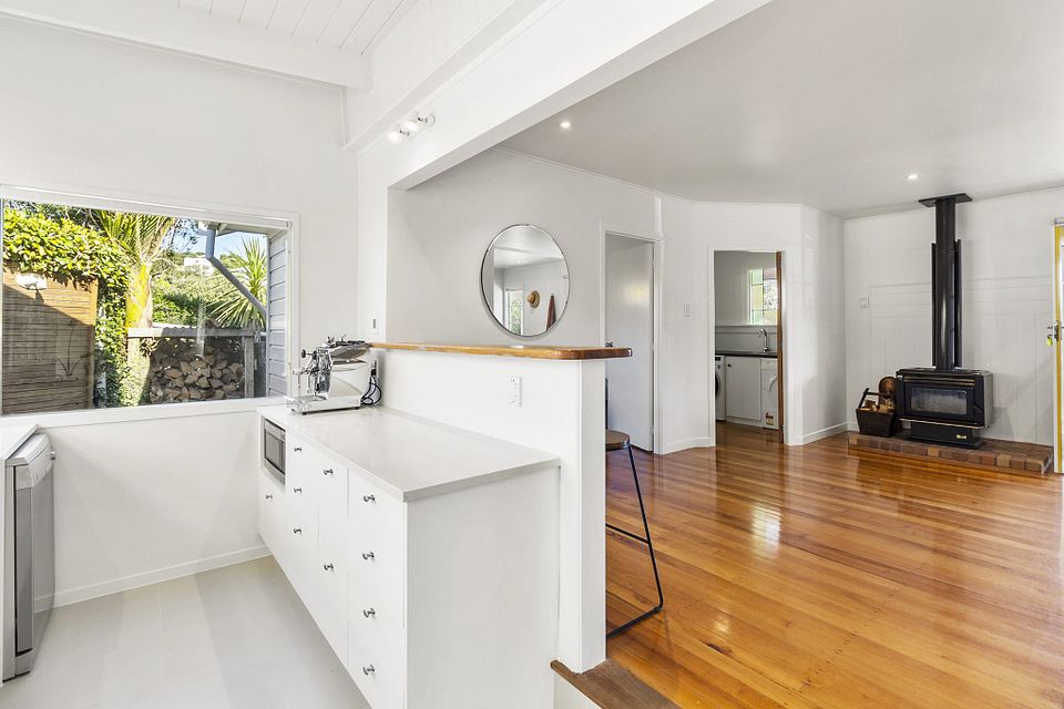 House for rent Waiheke Island 26 Manuka Road, Oneroa myRent.co.nz