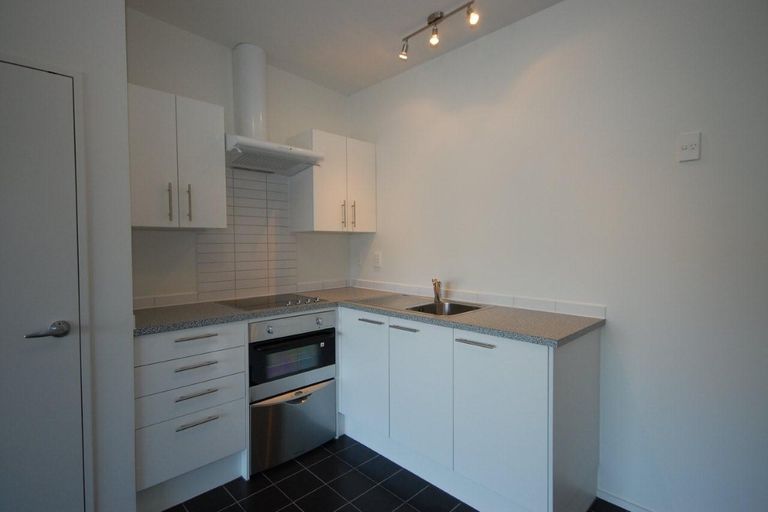 Apartment for rent Auckland 313/287 Onehunga Mall, Onehunga myRent