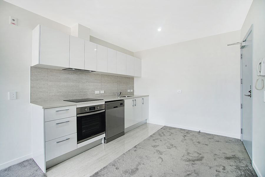 Apartment for rent Auckland 8 Gray Avenue, Mangere East myRent.co.nz