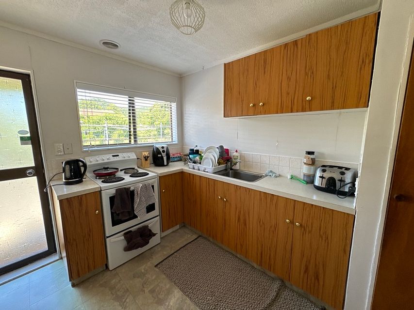 Unit for rent Whangarei 2/9 Cairnfield Road, Kensington myRent.co.nz