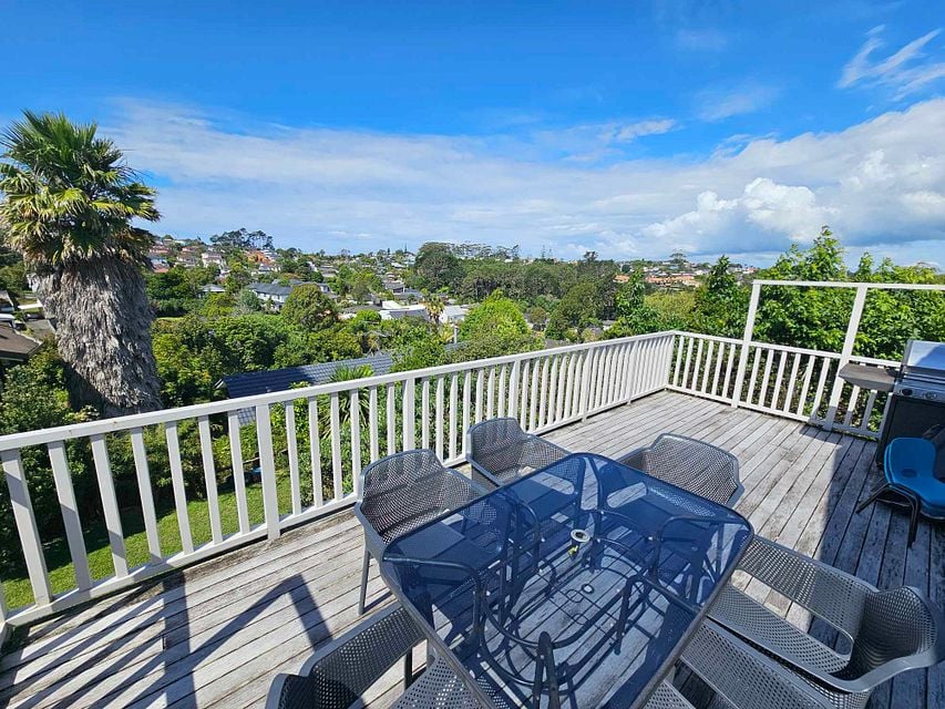 House for rent Auckland 65 Juniper Road, Sunnynook myRent.co.nz