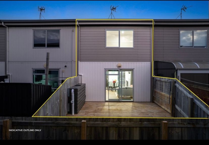 Townhouse for rent Auckland 3 Kanorau Place, Mangere myRent.co.nz