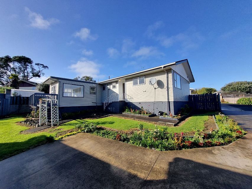 House for rent Auckland 52 Hobart Crescent, Wattle Downs myRent.co.nz