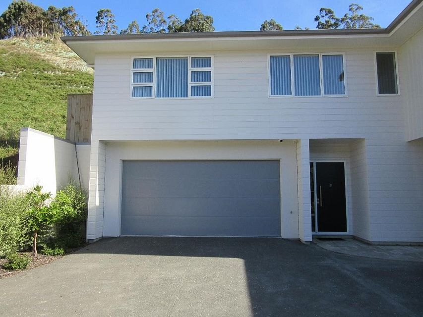 Townhouse for rent Porirua 47B Banks Boulevard, Whitby myRent.co.nz