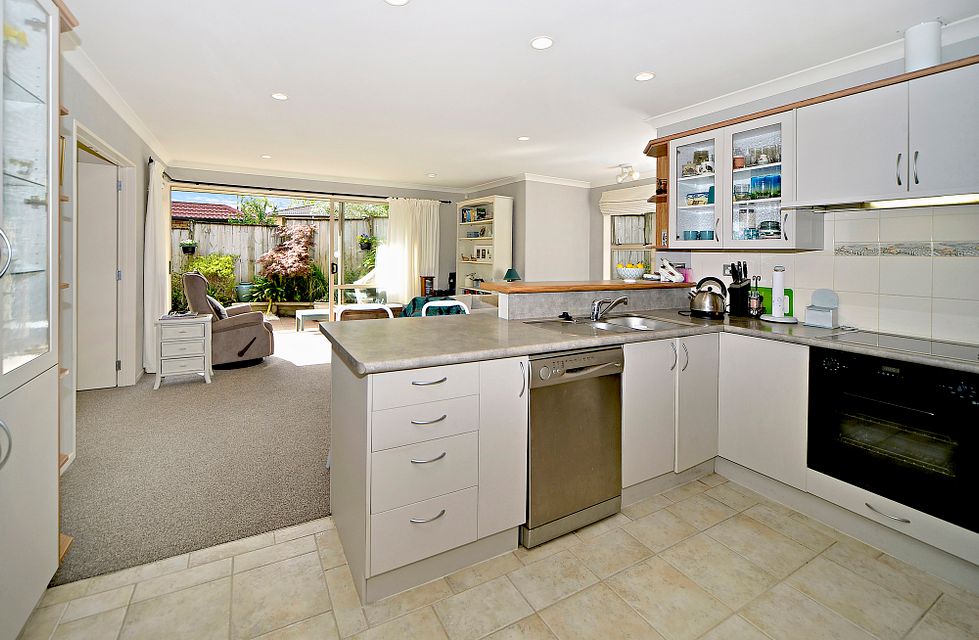 House for rent Auckland 32 Maybole Drive, Flat Bush myRent.co.nz