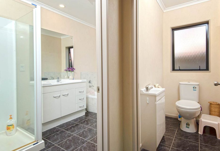 House for rent Auckland 15 Belcoo Crescent, East Tamaki myRent.co.nz