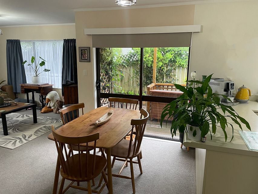 House for rent Lower Hutt 4A Woodvale Grove, Fairfield myRent.co.nz