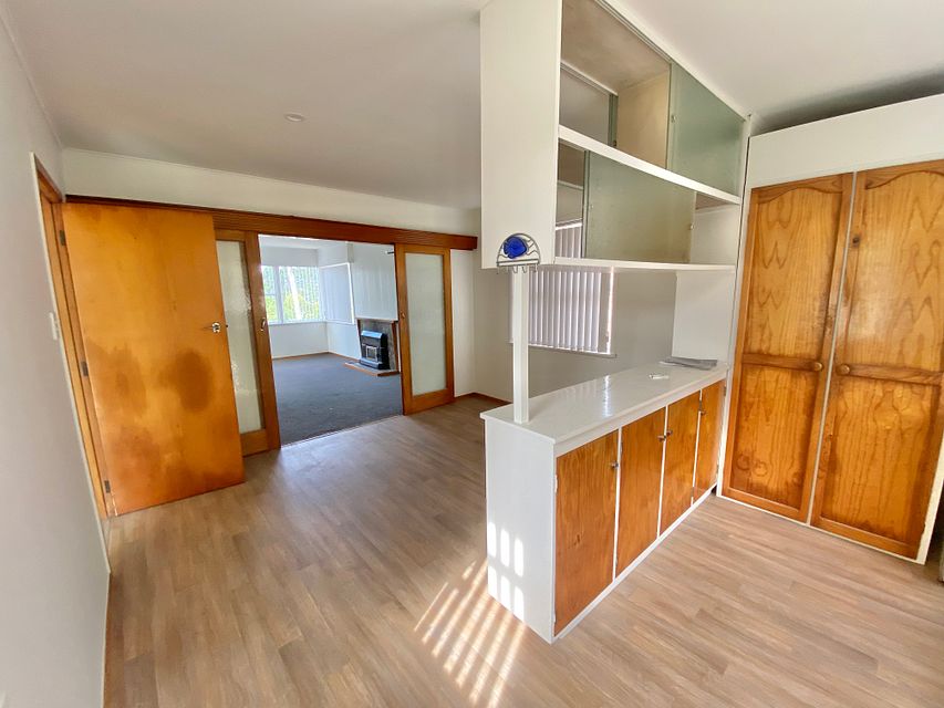 House for rent Auckland 14 McClintock Road, Massey myRent.co.nz