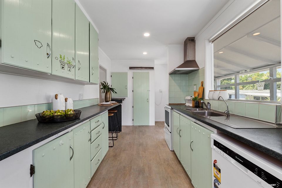 House for rent Auckland 40 Rodney Street, Howick myRent.co.nz