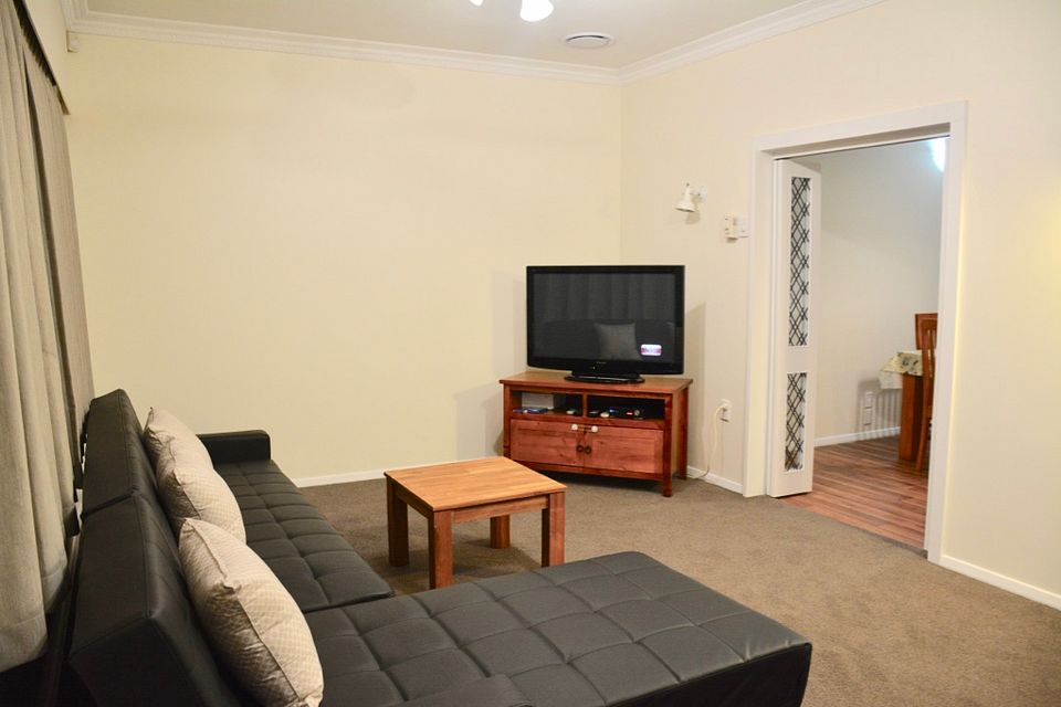 House for rent Christchurch 225 Avonhead Road, Avonhead myRent.co.nz