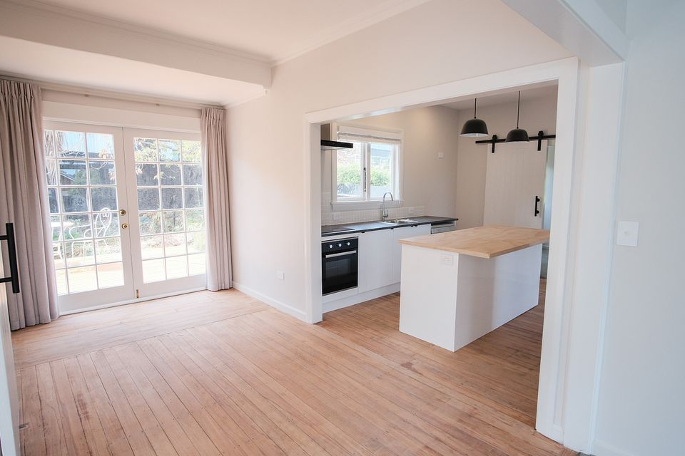 House for rent Christchurch 1/118 Centaurus Road, Huntsbury myRent