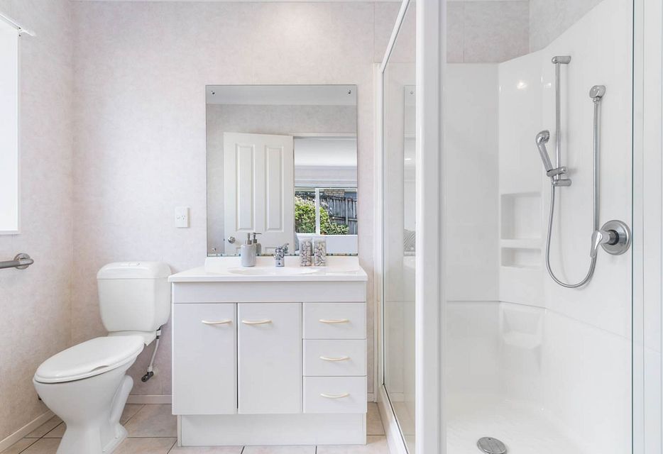 House for rent Auckland 93 Westerham Drive, Dannemora myRent.co.nz