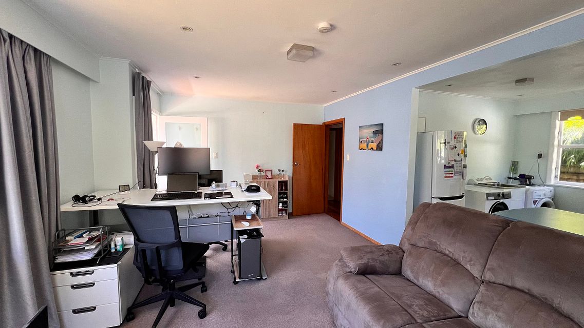 Flat for rent Lower Hutt 2/26 Tawa Street, Eastbourne myRent.co.nz
