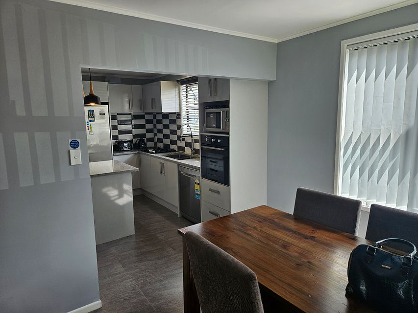 House for rent Auckland 43 Margaret Road, Papatoetoe myRent.co.nz