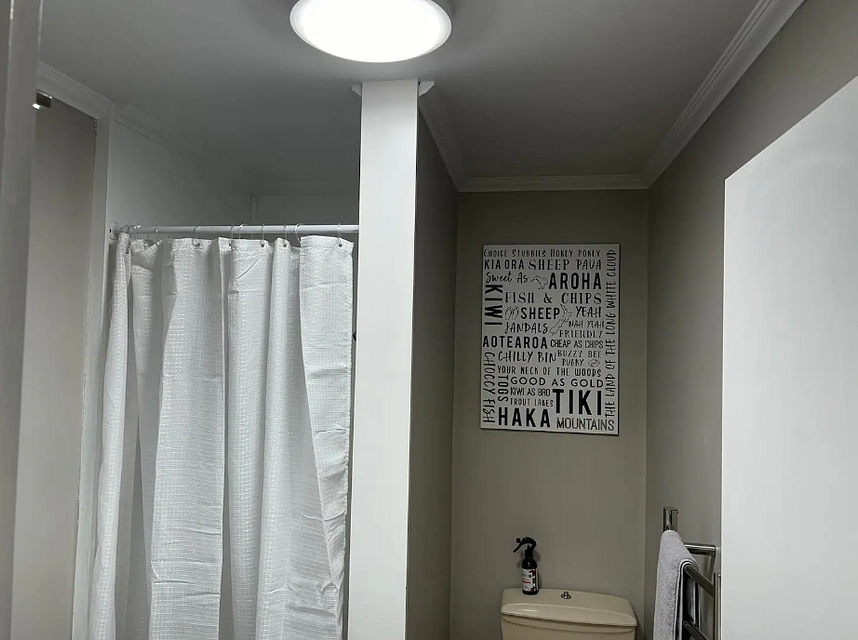 Flat for rent Wellington 9A Birdwood Street, Karori myRent.co.nz