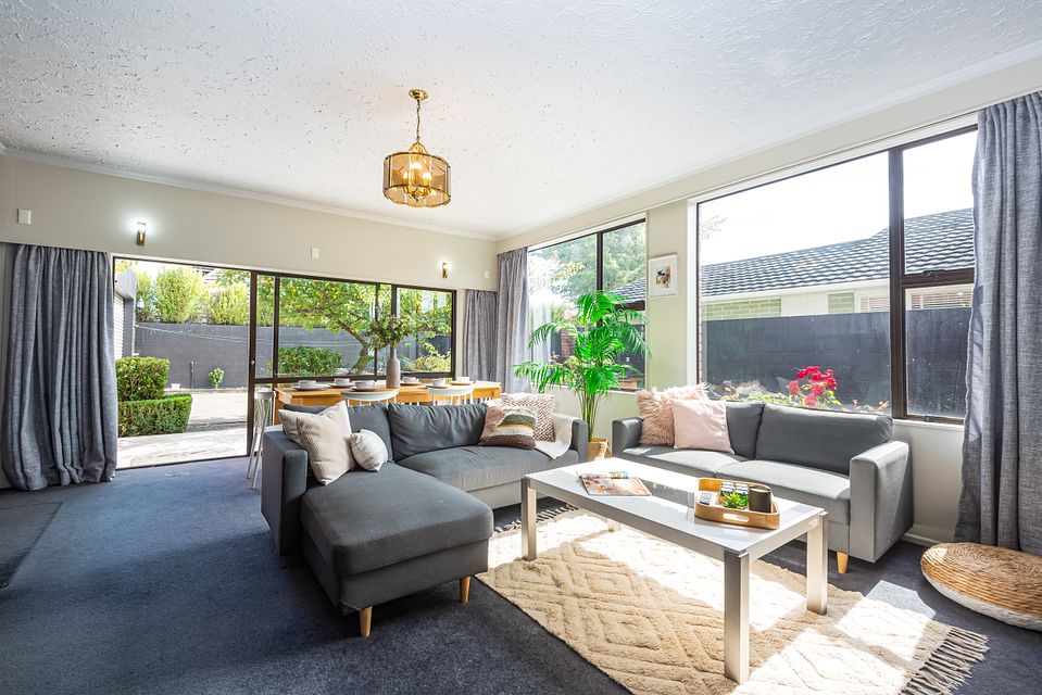 House for rent Christchurch 327 Avonhead Road, Avonhead myRent.co.nz