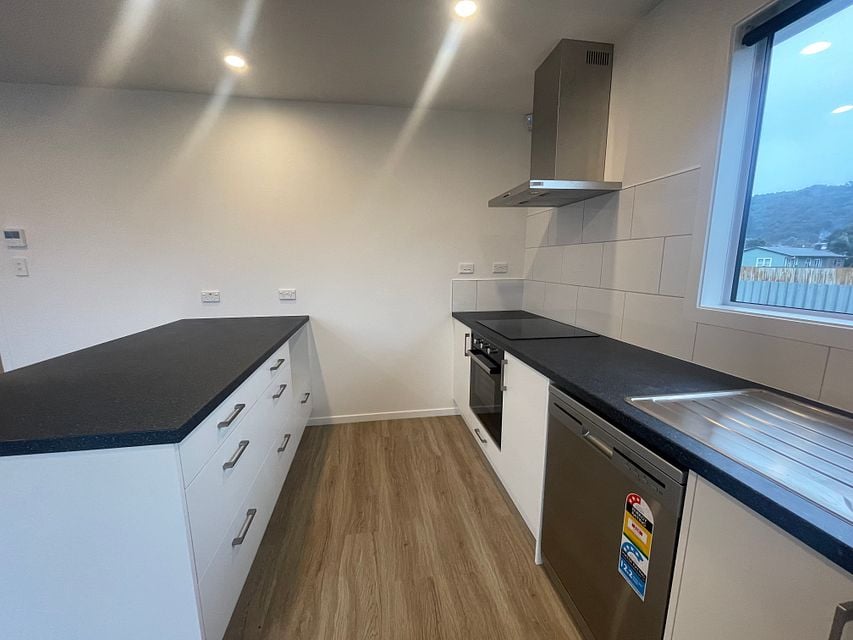 House for rent Lower Hutt 3/31 Donnelley Drive, Wainuiomata myRent.co.nz