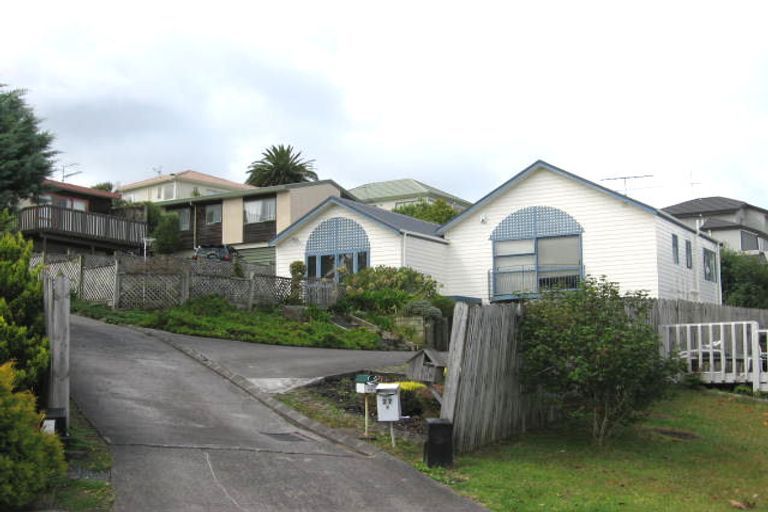 House for rent Auckland 25 Mallard Place, Unsworth Heights myRent.co.nz