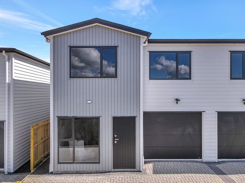 Townhouse for rent Auckland 72A Howe Street, Howick myRent.co.nz