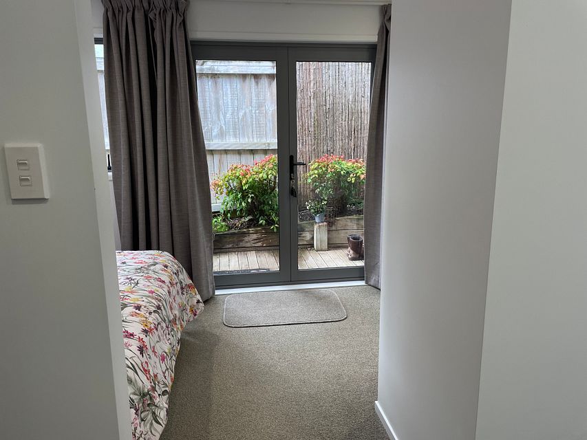 Flat for rent Auckland 65 Te Wharau Drive, Greenhithe myRent.co.nz