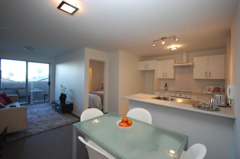 Apartment for rent Auckland 309/287 Onehunga Mall, Onehunga myRent.co.nz