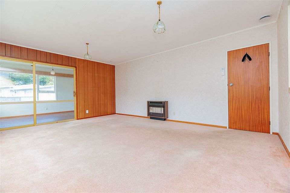 House for rent Wellington 15 Cortina Avenue, Johnsonville myRent.co.nz