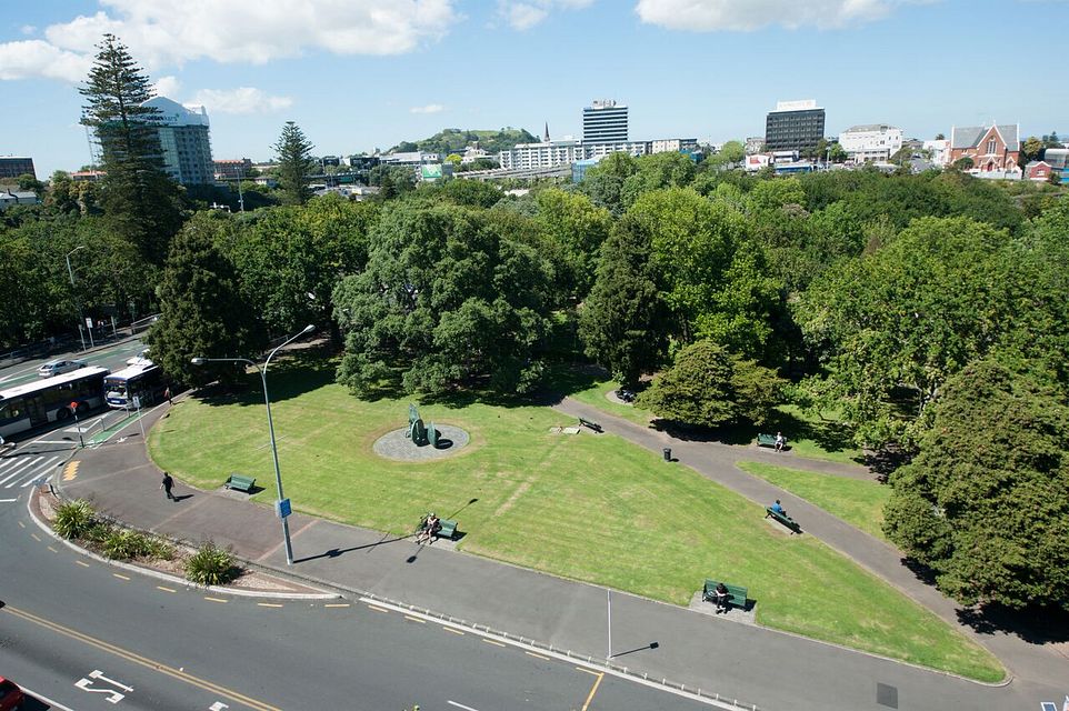 Apartment for rent Auckland 305/105 Symonds Street, Grafton myRent