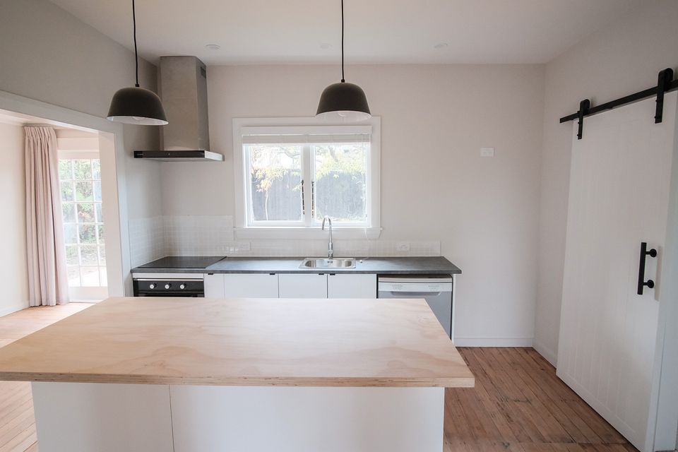 House for rent Christchurch 1/118 Centaurus Road, Huntsbury myRent