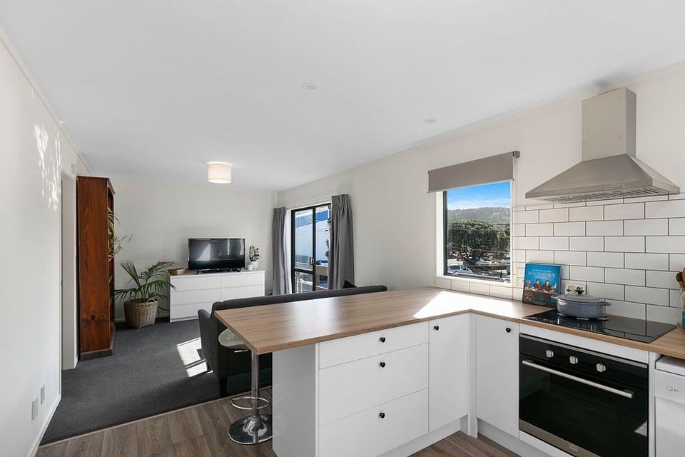 Unit for rent Wellington 2/615 Evans Bay Parade, Kilbirnie myRent.co.nz
