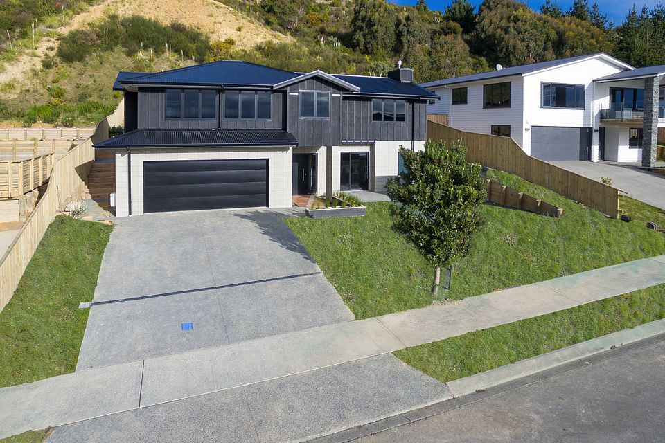 House for rent Porirua 13 Pacific View, Whitby myRent.co.nz