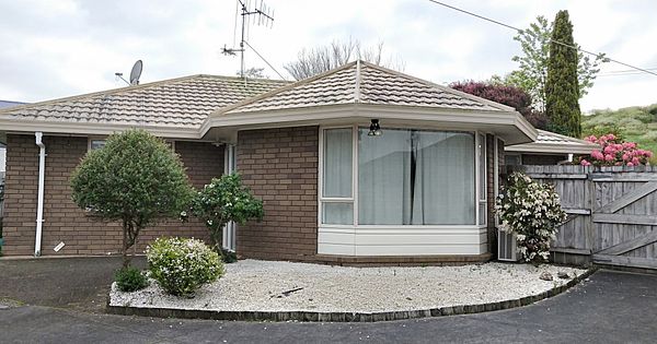 House for rent Hamilton | 70 Dixon Road, Glenview - myRent.co.nz