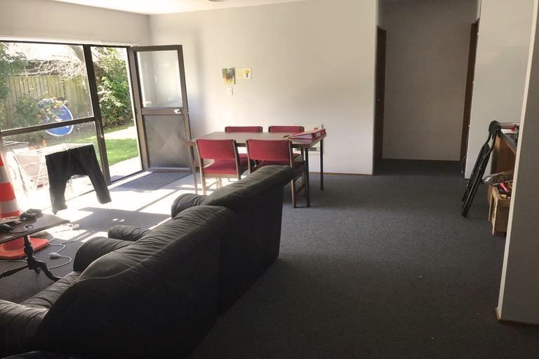 Unit for rent Christchurch 4/23 Newnham Terrace, Upper Riccarton